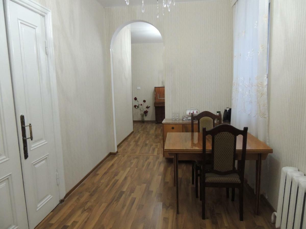 Blue Guesthouse Kazbegi Eksteriør billede